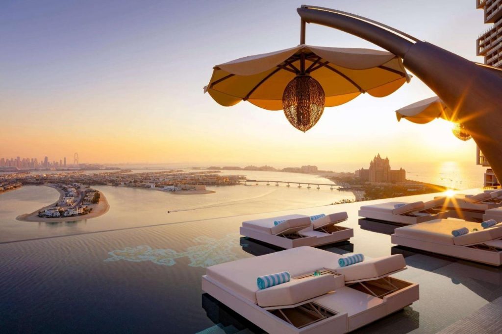Discover Dubai’s Most Stunning Infinity Pools