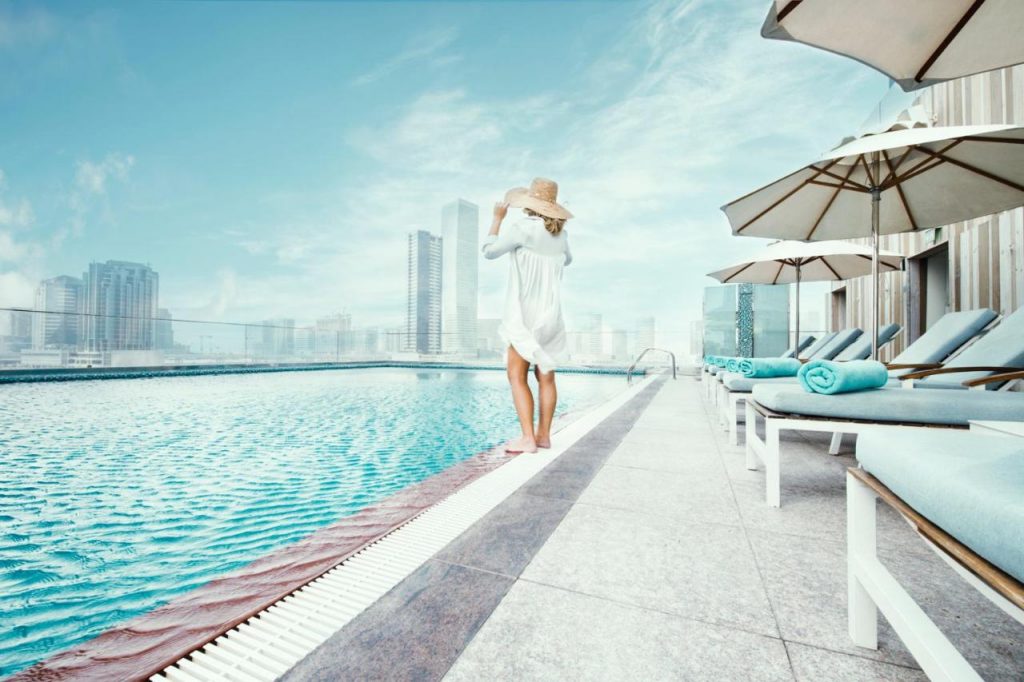 تجربة إقامة فاخرة في فندق أرماني دبي في وسط مدينة دبي